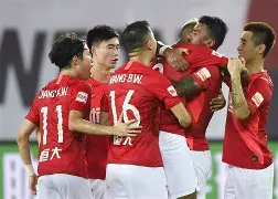 包含超级外援发威，广州恒大大胜重庆斯威的词条