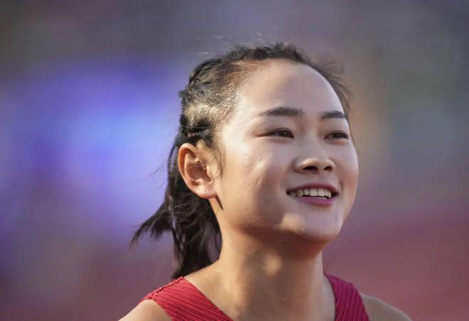 女子短跑赛场再破纪录，速度惊人的简单介绍